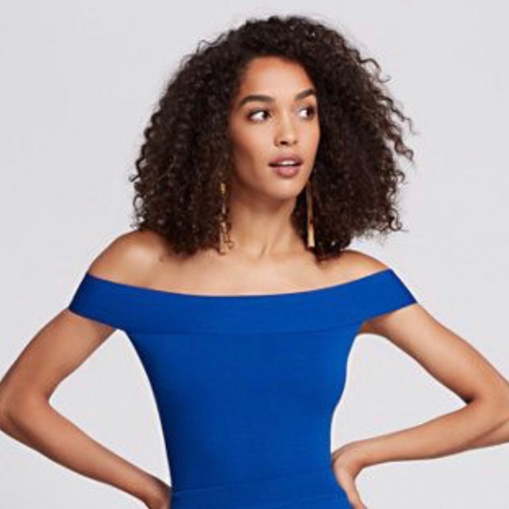 Gabrielle Union off the shoulder sweater shirt